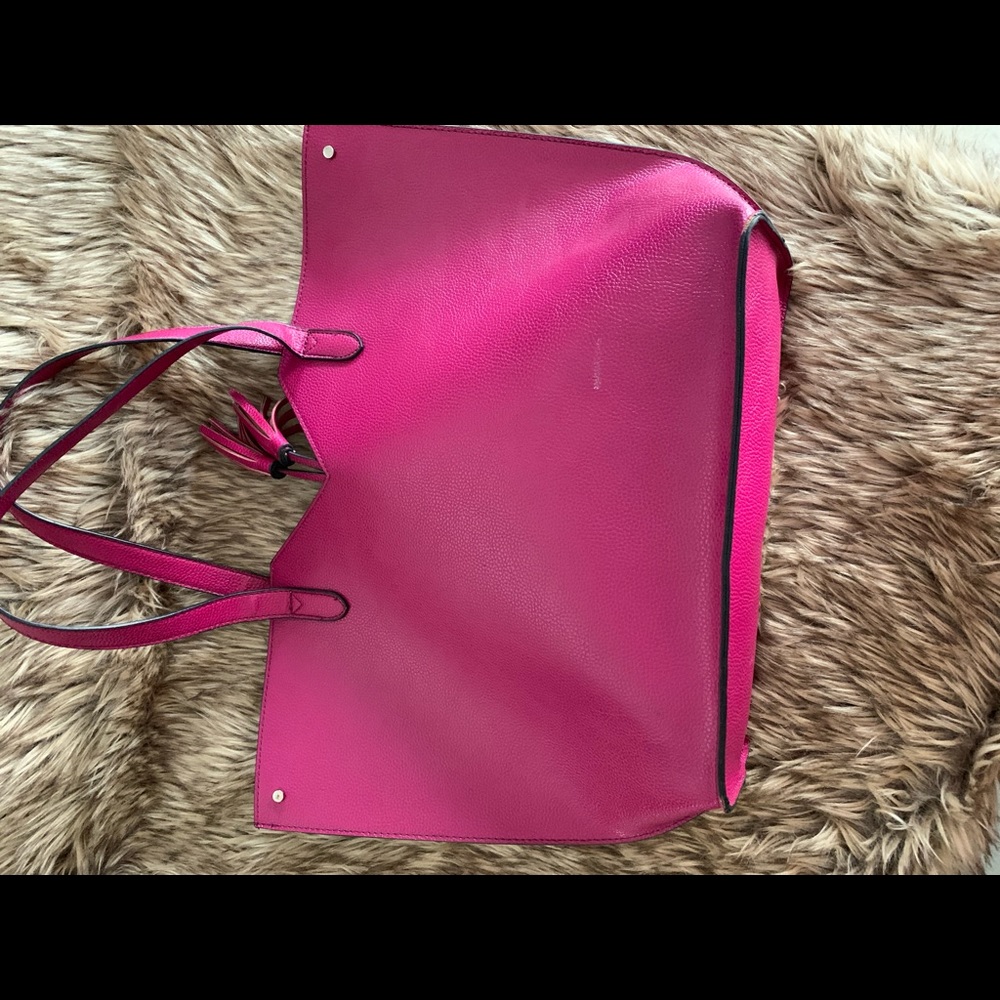 EUC fuchsia color bag. - Picture 4 of 5